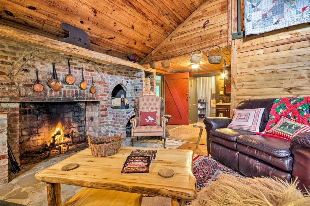Ginny'S Cabin Spruce Pine Exterior photo